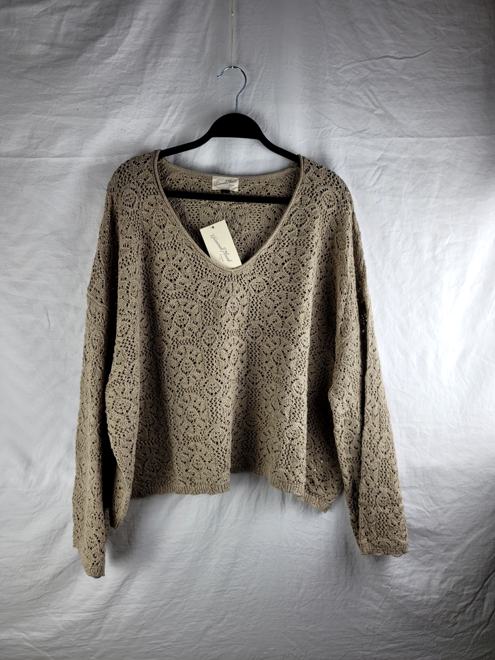NWT Universal Thread Open Stitch V-Neck Pullover Sweater Tan Plus Size 3X